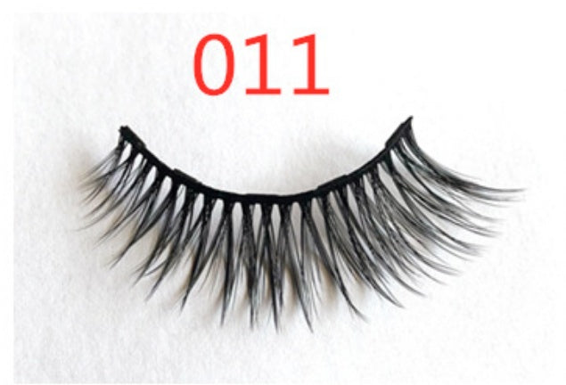 A Pair Of False Eyelashes With Magnets In Fashion | Everyday Home Deal
