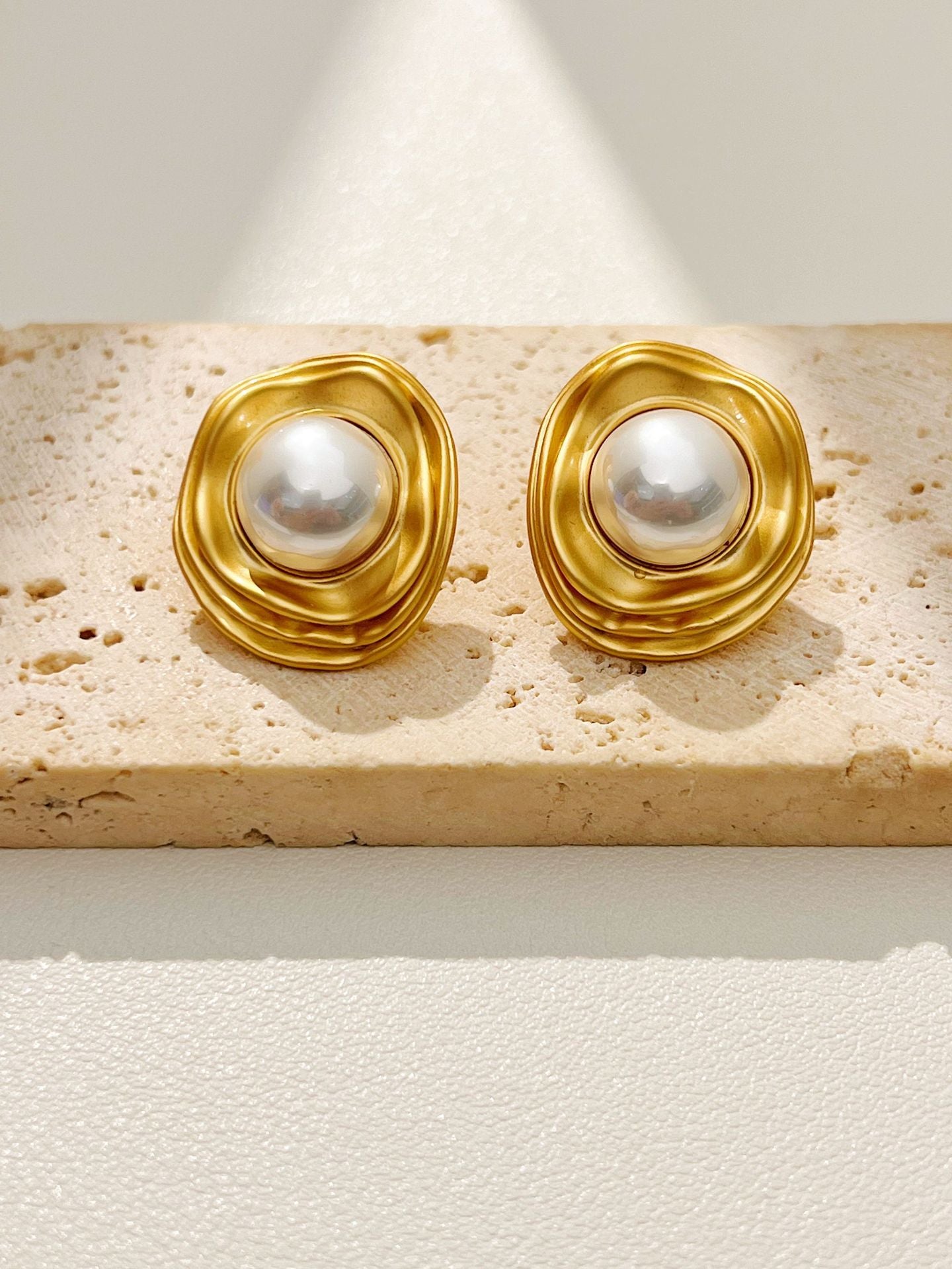 Round Stud Earrings - Premium Best Deal | Everyday Home Deal
