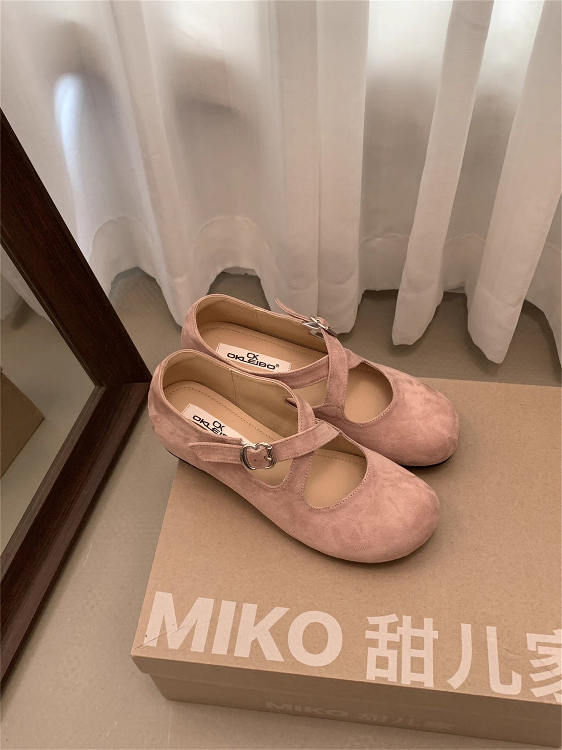 Women's Retro Round-Toe Shoes With Hidden Platform & Thick Sole | Everyday Home Deal