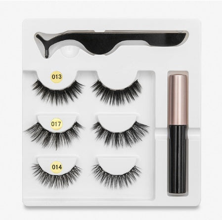 A Pair Of False Eyelashes With Magnets In Fashion | Everyday Home Deal