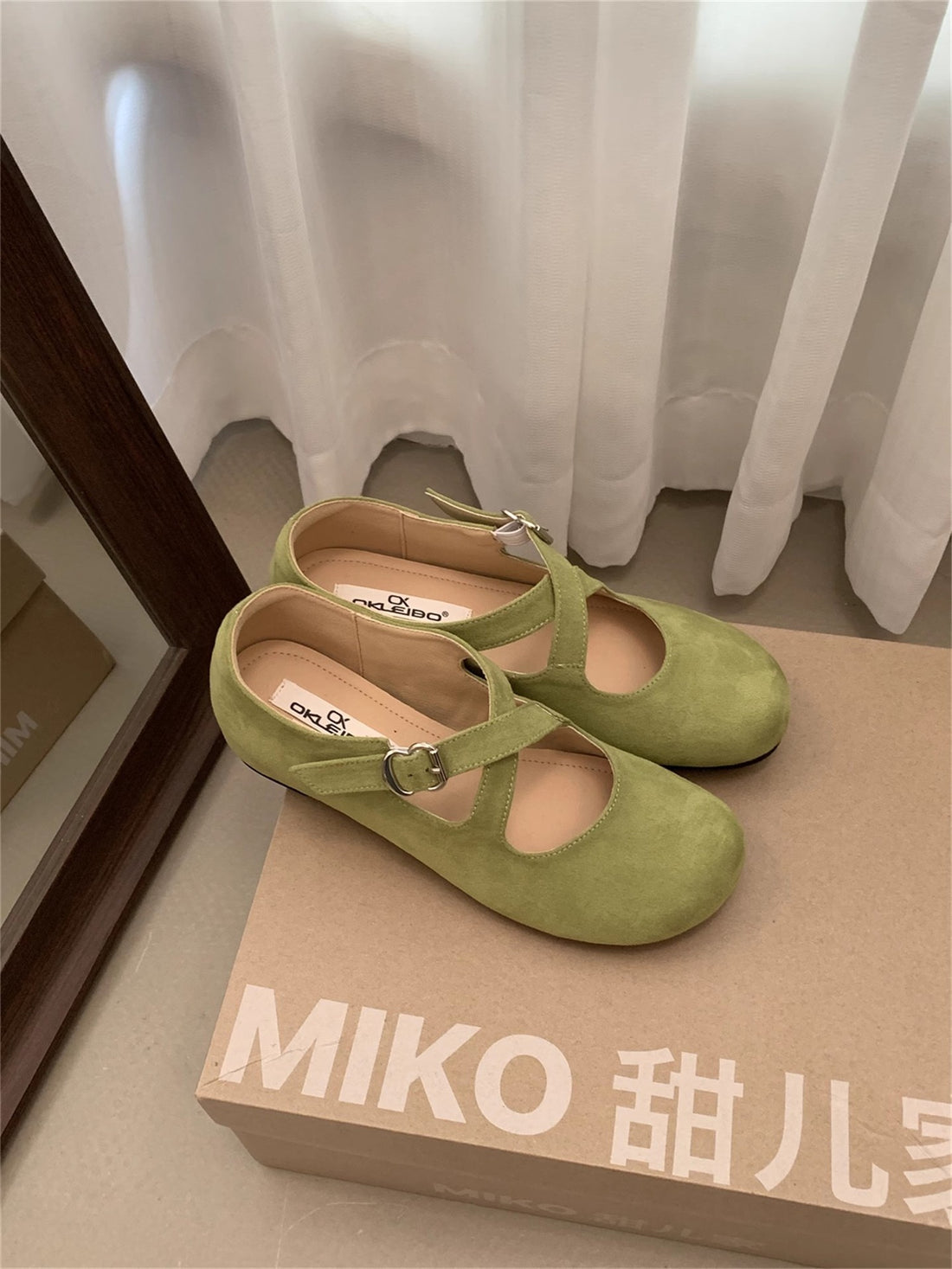 Women's Retro Round-Toe Shoes With Hidden Platform & Thick Sole | Everyday Home Deal