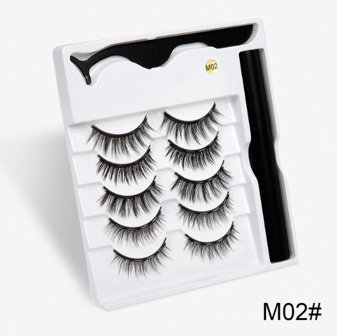 A Pair Of False Eyelashes With Magnets In Fashion | Everyday Home Deal