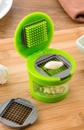 Garlic Crusher Slicer & Chopper | Multifunctional Kitchen Tool | Everyday Home Deal