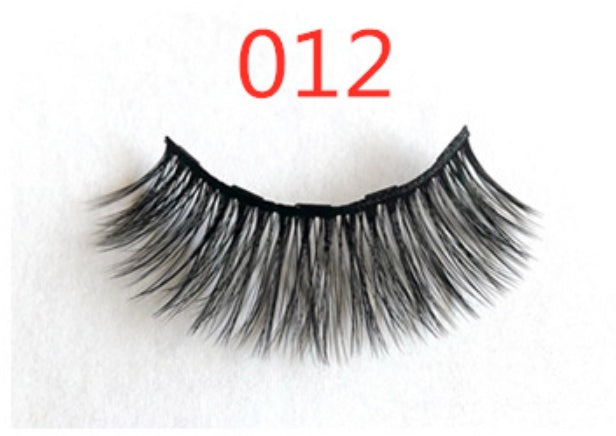 A Pair Of False Eyelashes With Magnets In Fashion | Everyday Home Deal