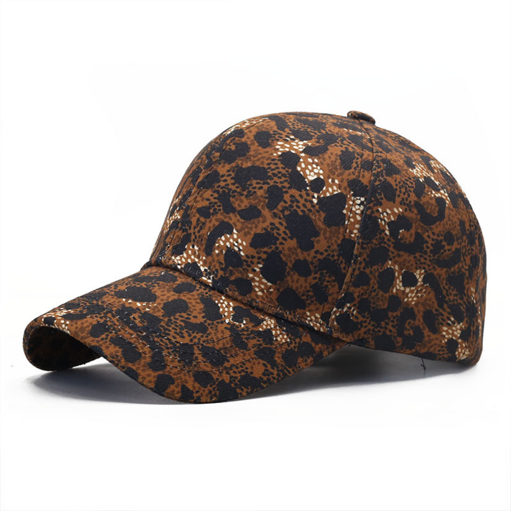 Leopard-patterned Spotted Light Board Adjustable Trend-forward Curved-brim Baseball Cap Suitable For Shopping, Traveling And Sports