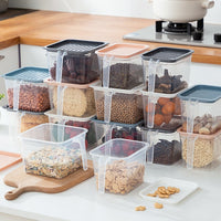 Household refrigerator crisper