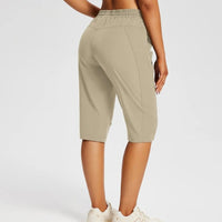 Multi-Pocket Lightweight Quick-Drying Cropped Sports Shorts