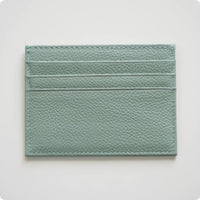 A Simple, Practical, And Exquisite One-piece Card Holder Made Of Top-grain Cowhide.