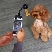 Pet Selfie Clip for Smartphones – Cat & Dog Camera Attention Toy