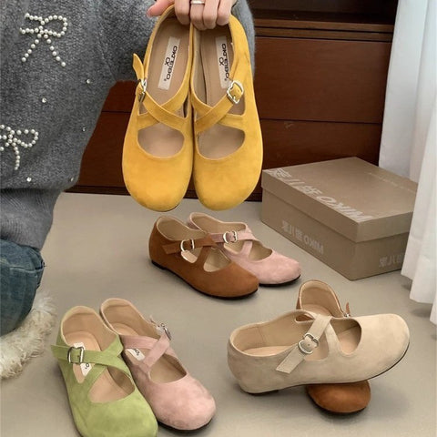 Women's Retro Round-Toe Shoes With Hidden Platform & Thick Sole - Premium Apparel Deal | Everyday Home Deal