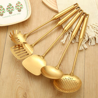 Soup Leak Hot Pot – Spoon Thickened Golden