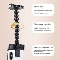 Pet Selfie Clip for Smartphones – Cat & Dog Camera Attention Toy
